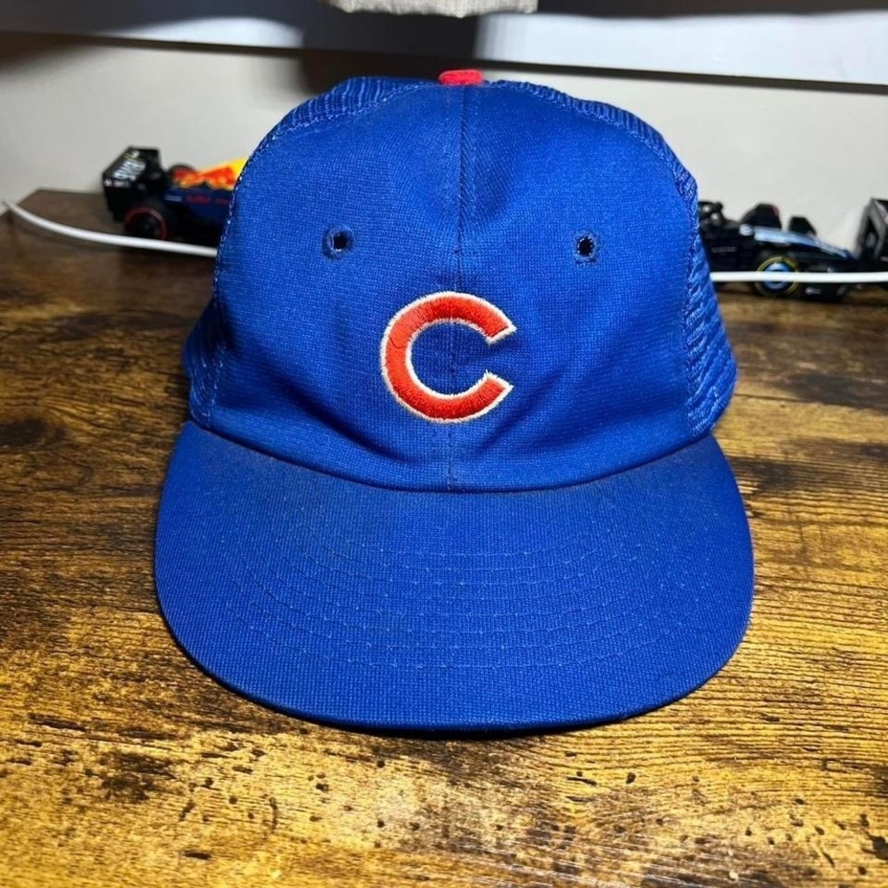 Vintage 1980s Chicago cubs snap back trucker hat Good condition
